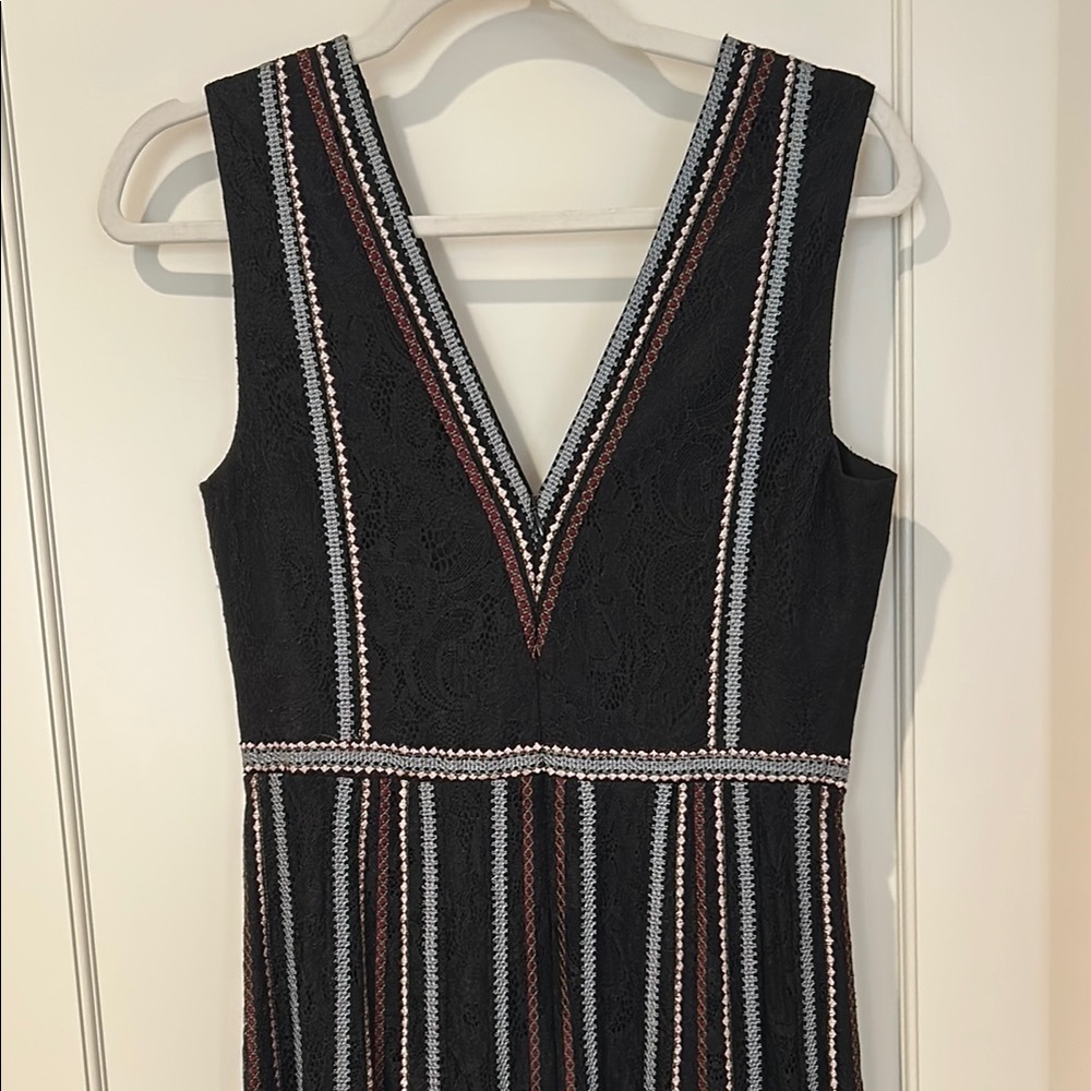 BCBG Max AZRIA Elegant Black Sleeveless Dress